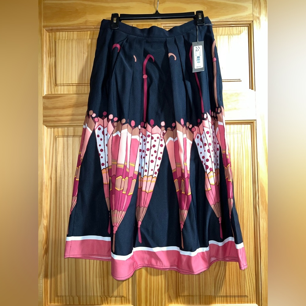 NY&Co. UMBRELLA SKIRT-NWT